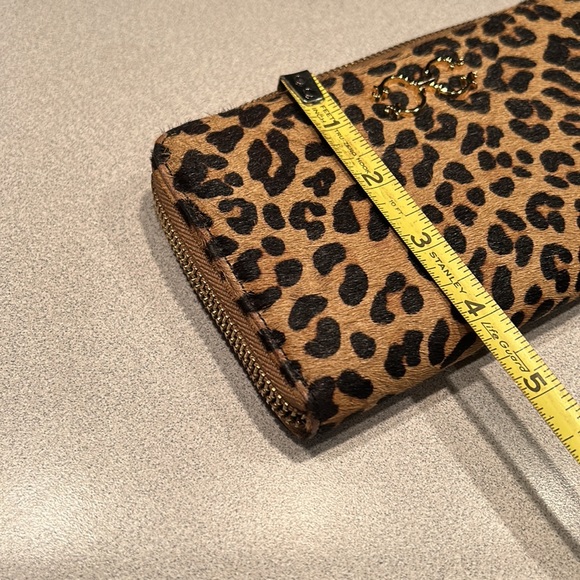 C. Wonder Leopard fur Zip Wallet - Picture 7 of 8